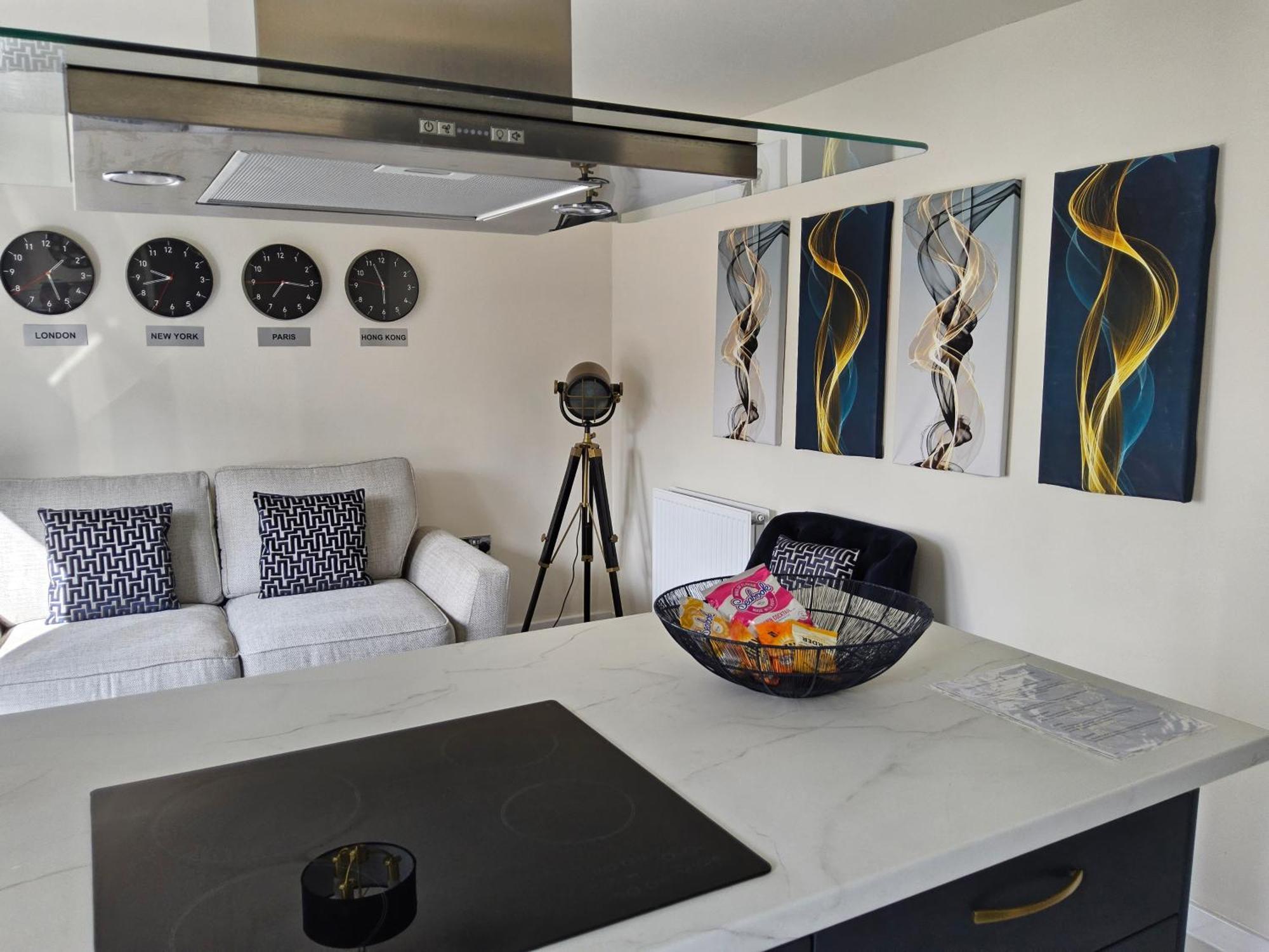 5 Star Luxury Small Cosy House With Lake View Doncaster Buitenkant foto